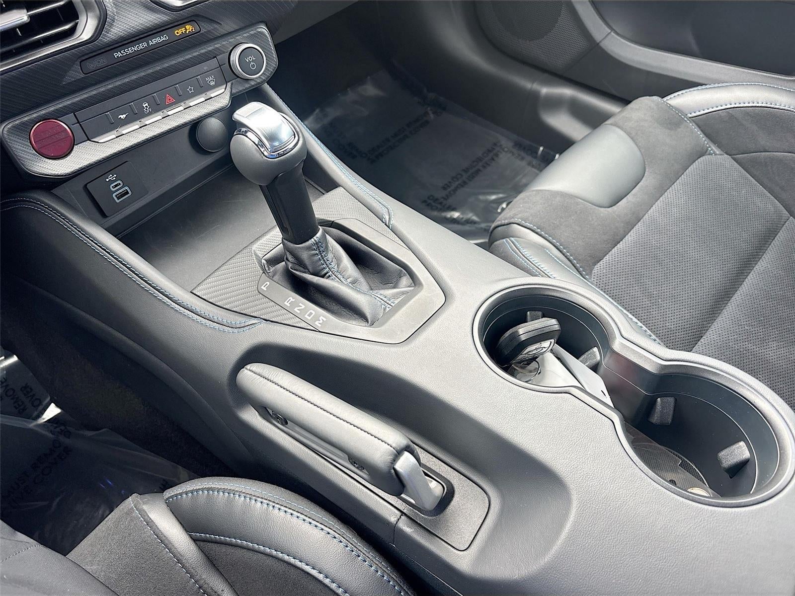 2025 Ford Mustang Dark Horse