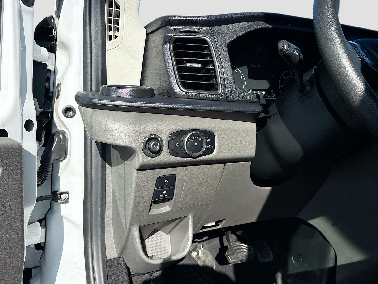 2022 Ford Transit Passenger Wagon XLT