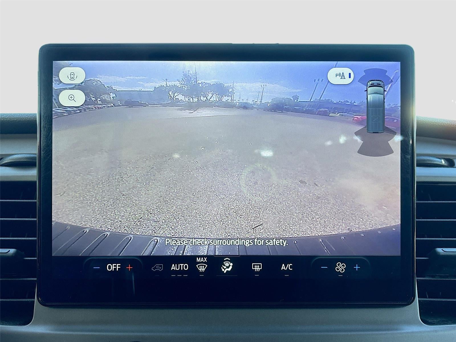 2022 Ford Transit Passenger Wagon XLT