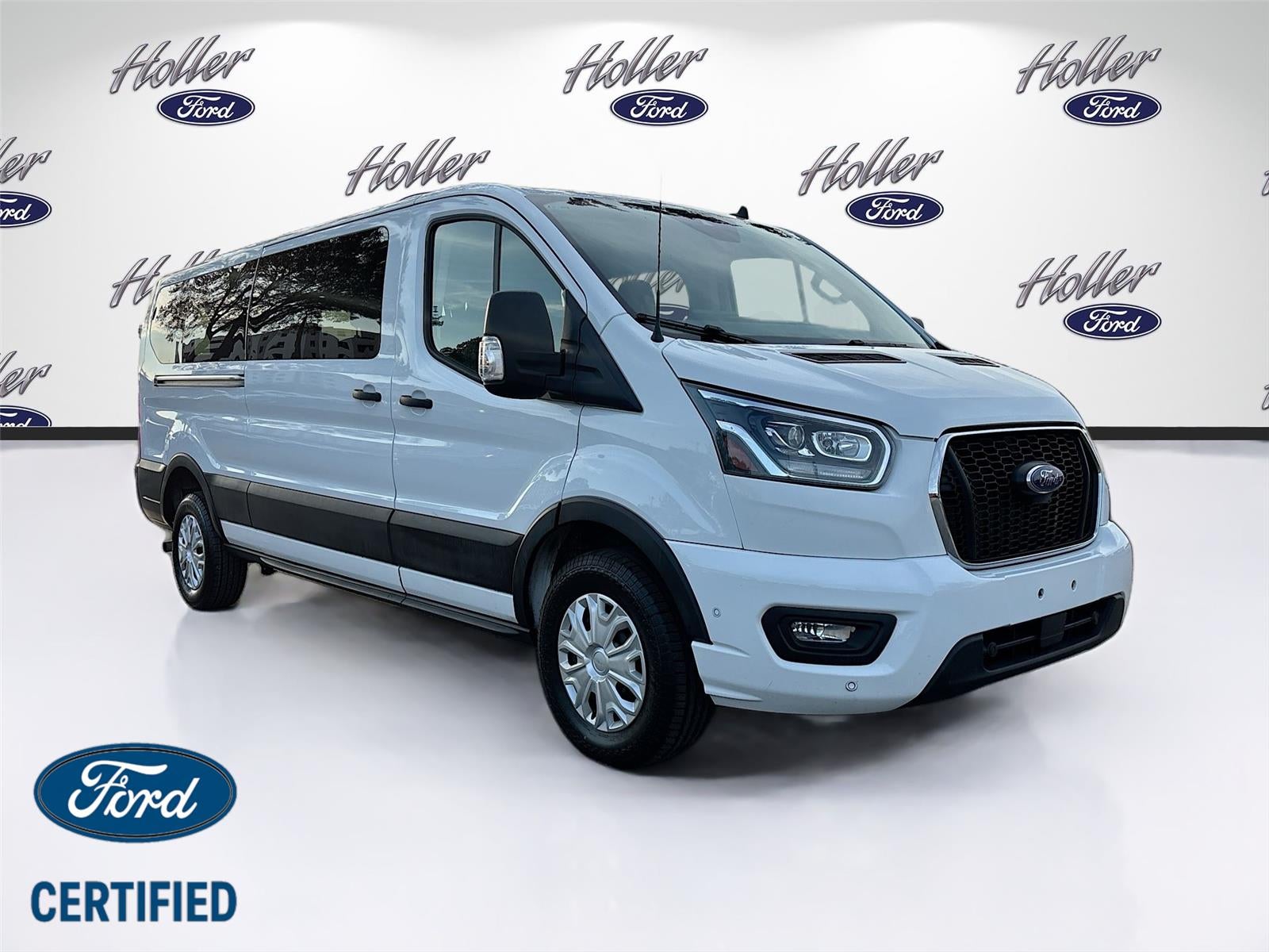 2023 Ford Transit Passenger Wagon XLT