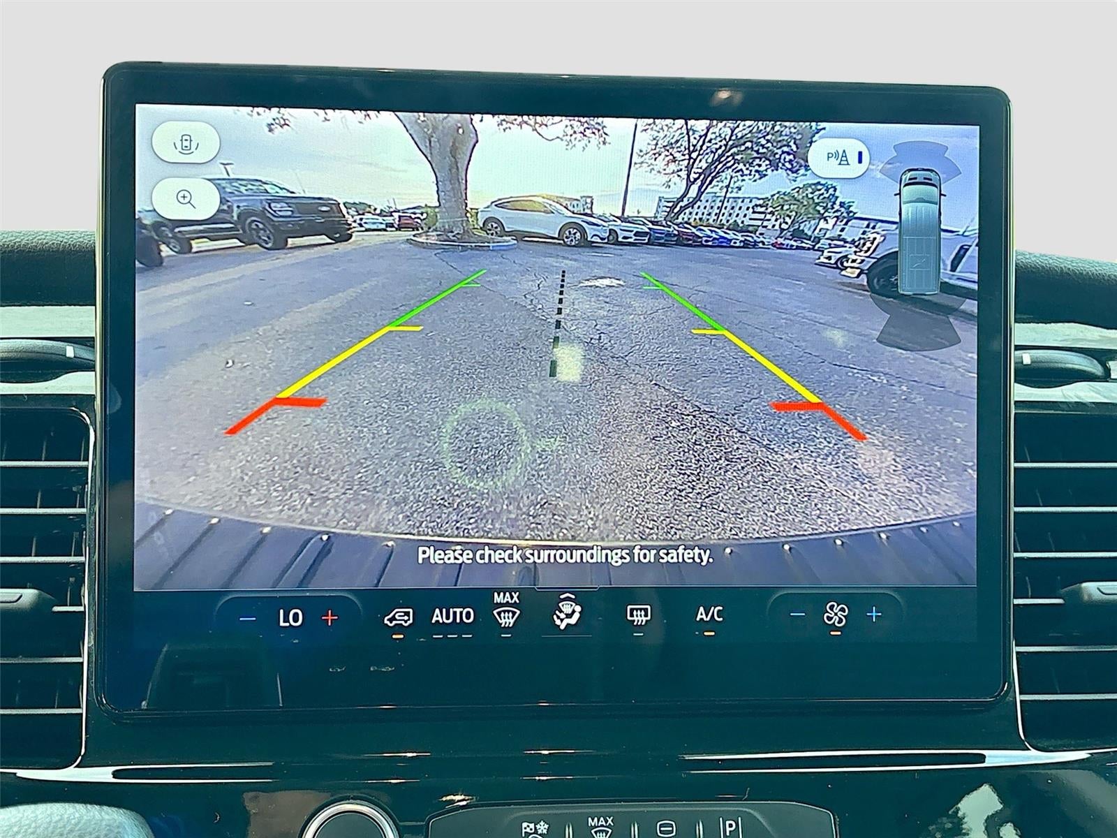 2023 Ford Transit Passenger Wagon XLT