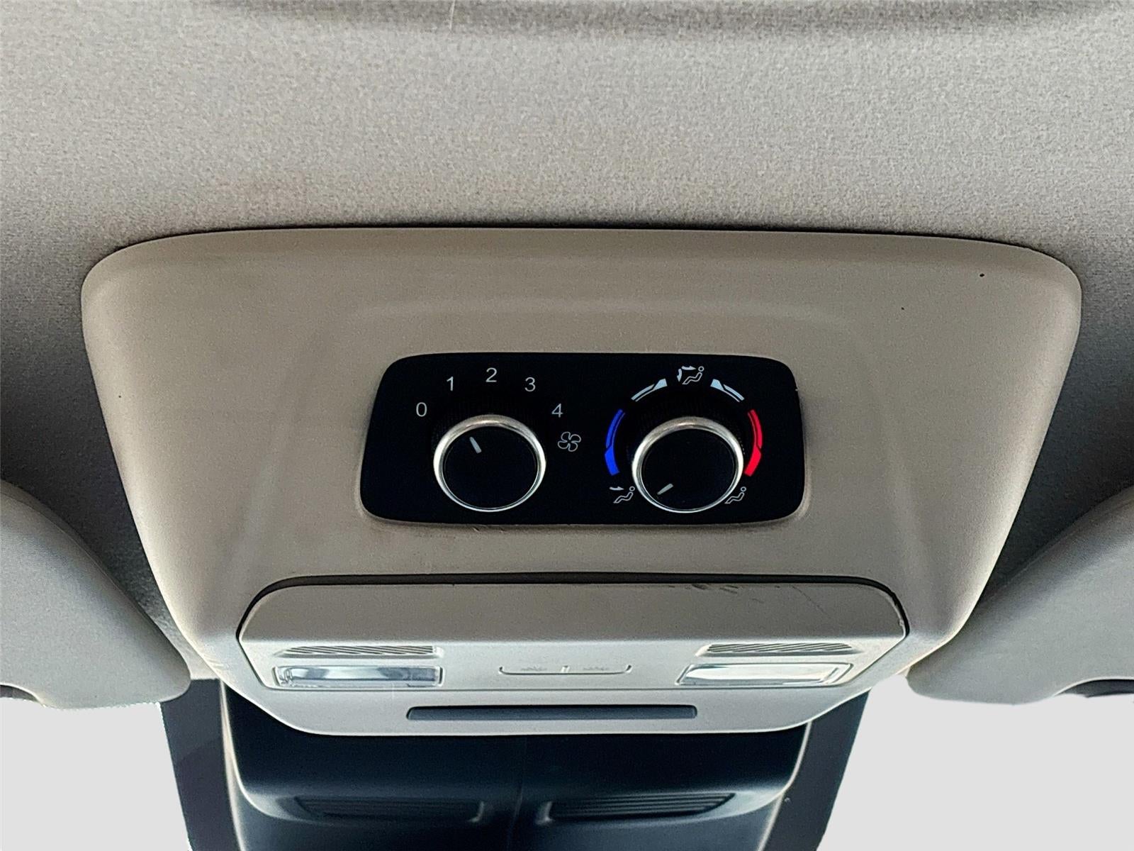 2023 Ford Transit Passenger Wagon XLT