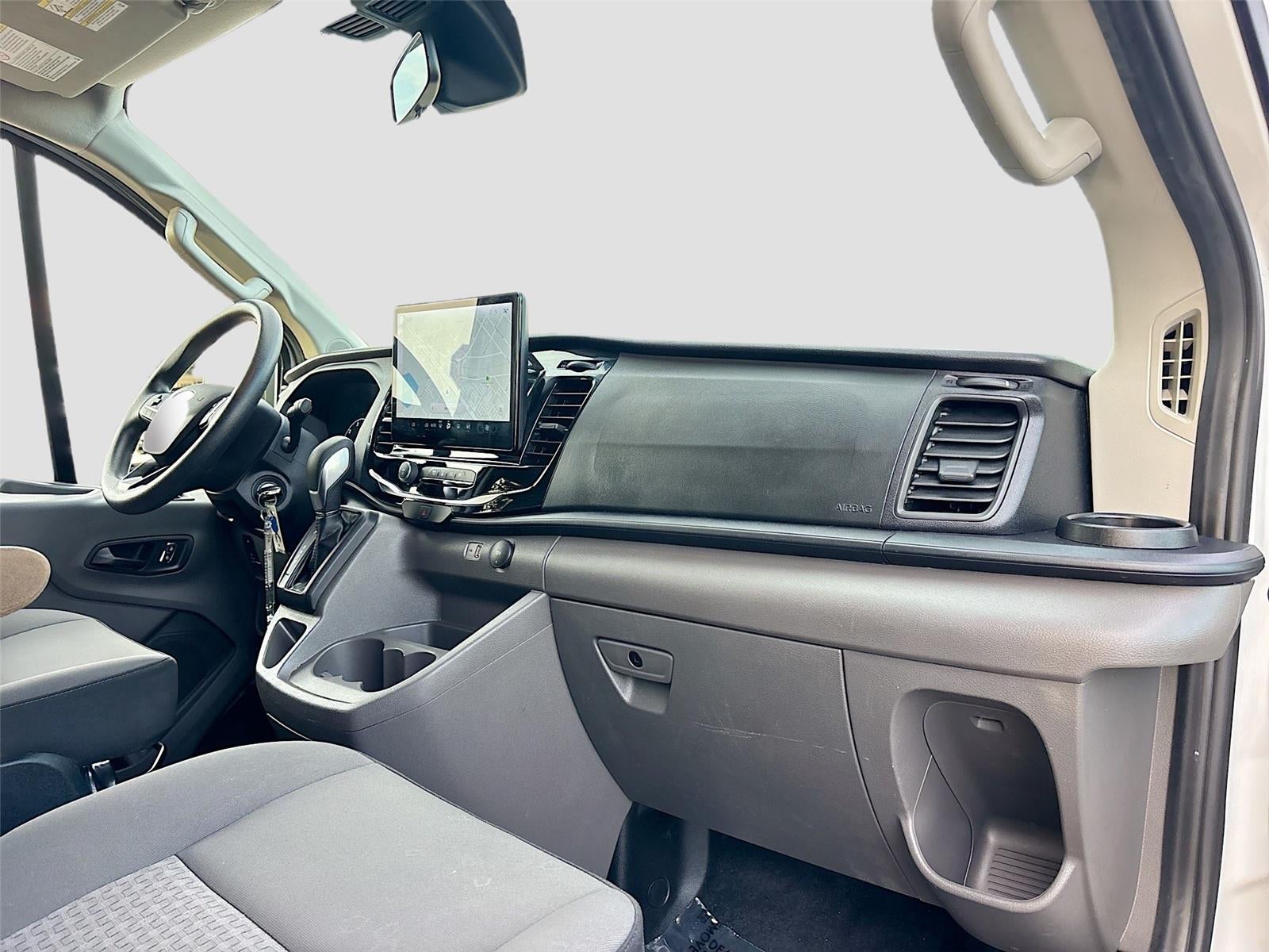 2023 Ford Transit Passenger Wagon XLT