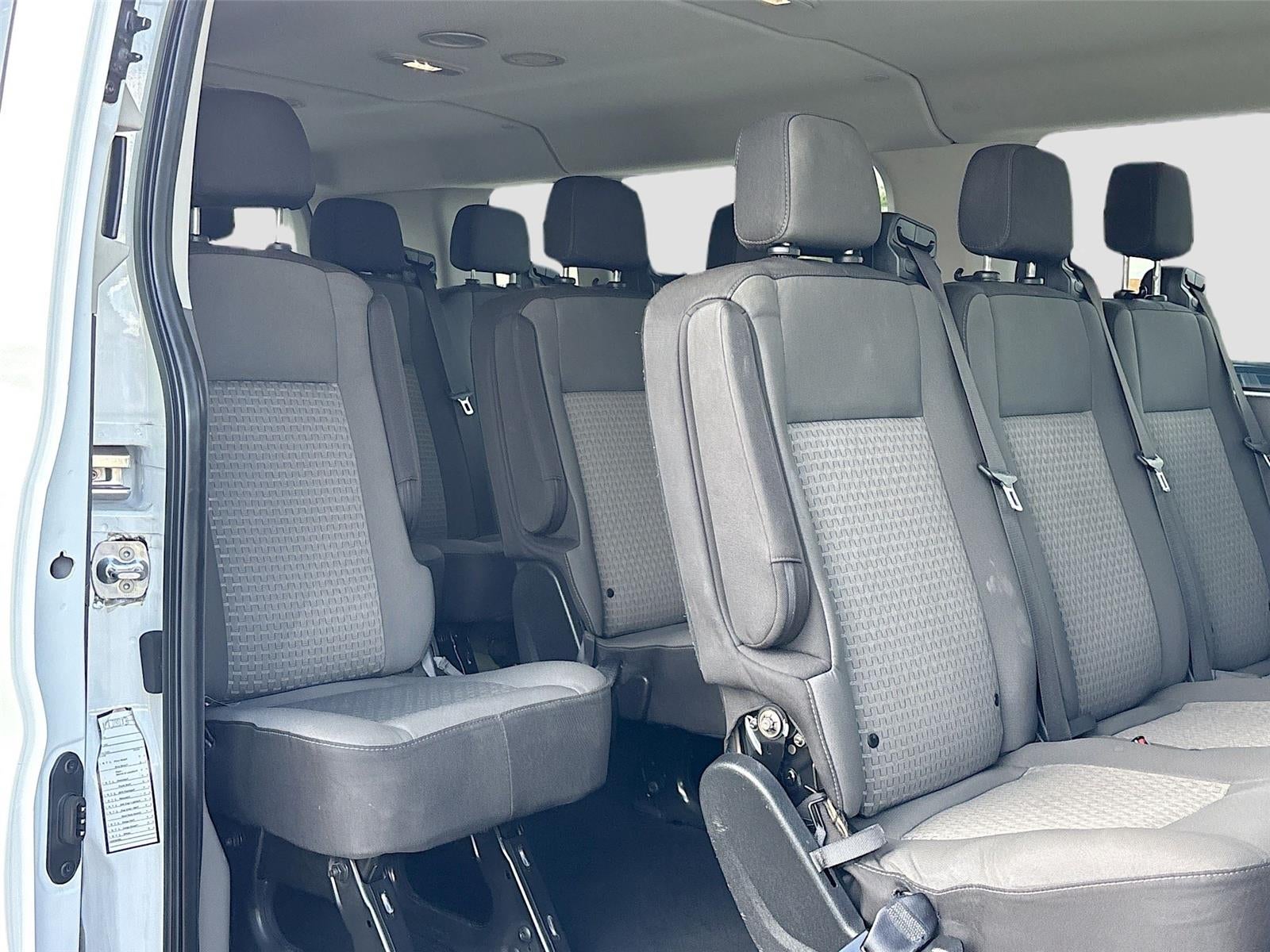 2023 Ford Transit Passenger Wagon XLT