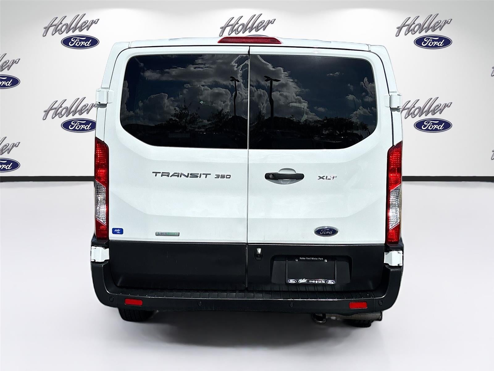2023 Ford Transit Passenger Wagon XLT