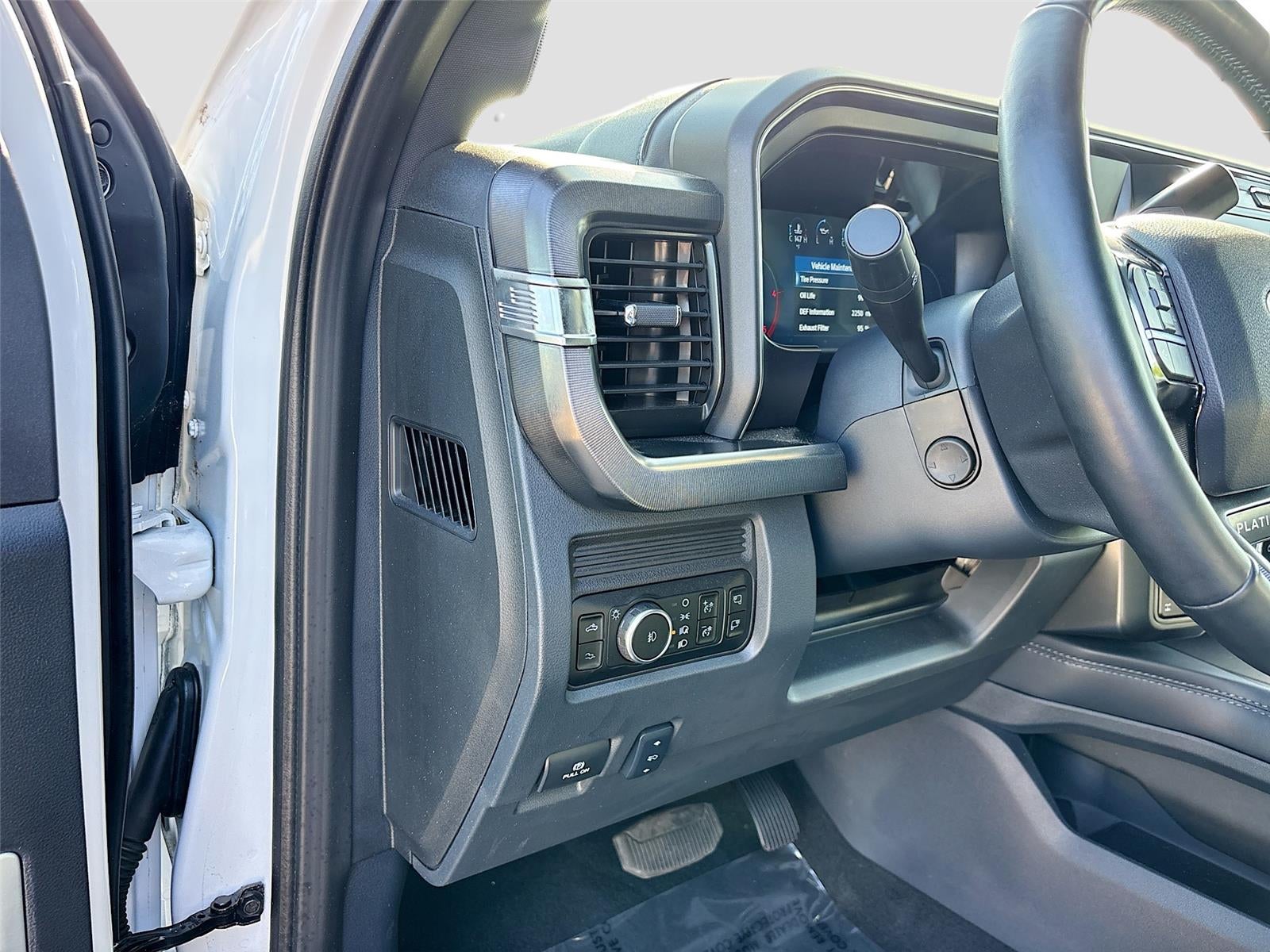 2026 Ford Super Duty F-350 SRW Platinum