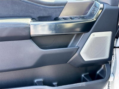 2026 Ford Super Duty F-350 SRW Platinum