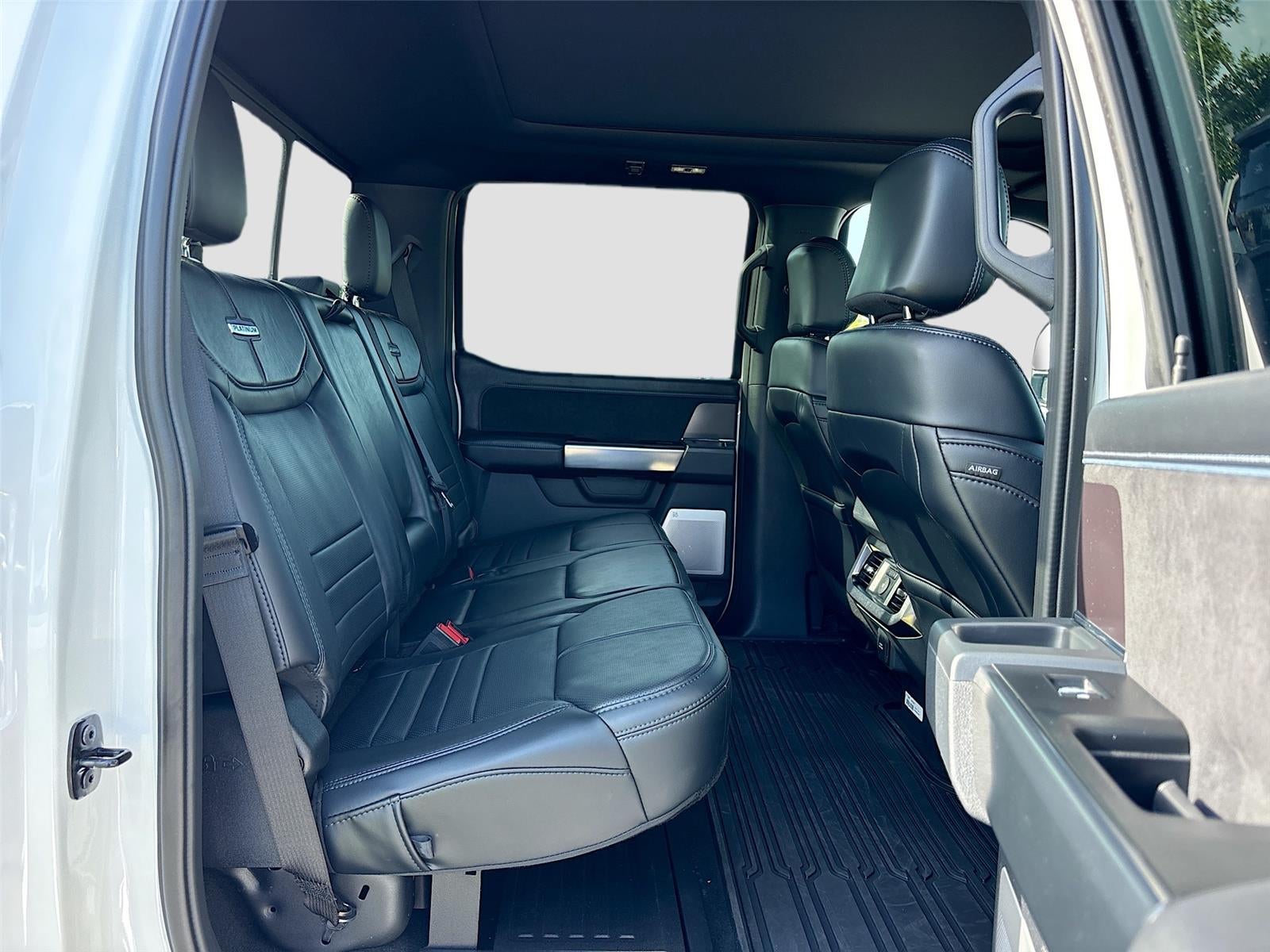 2026 Ford Super Duty F-350 SRW Platinum
