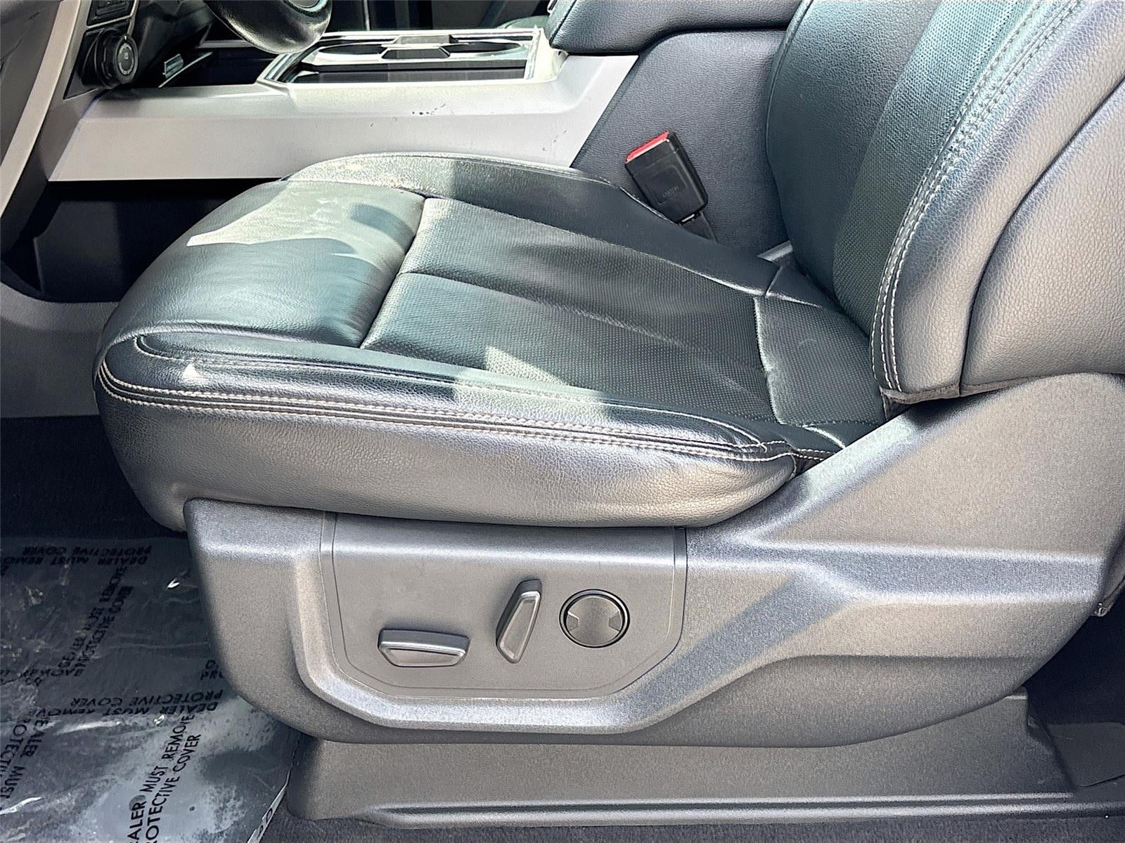 2022 Ford Super Duty F-350 DRW LARIAT
