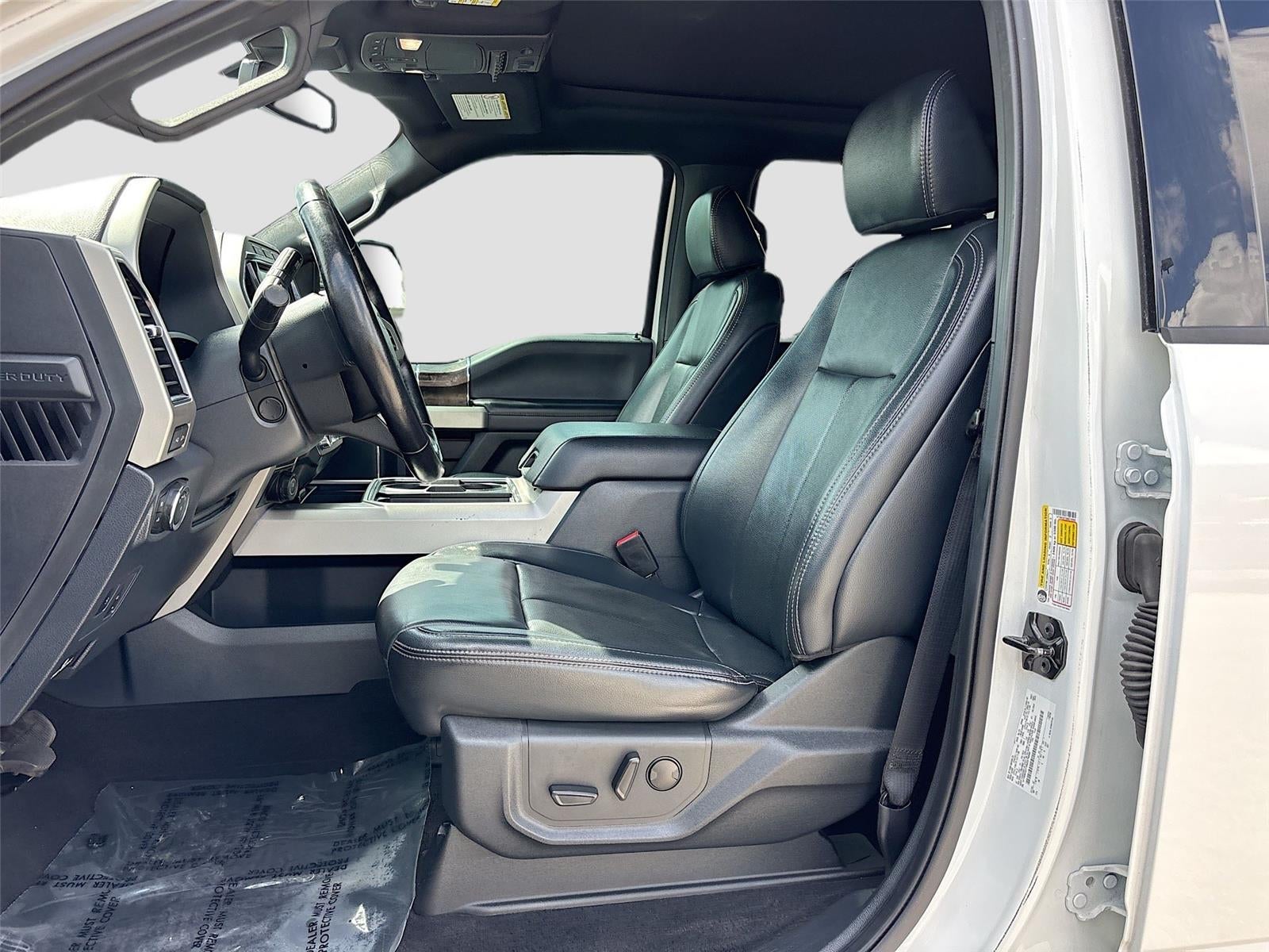 2022 Ford Super Duty F-350 DRW LARIAT