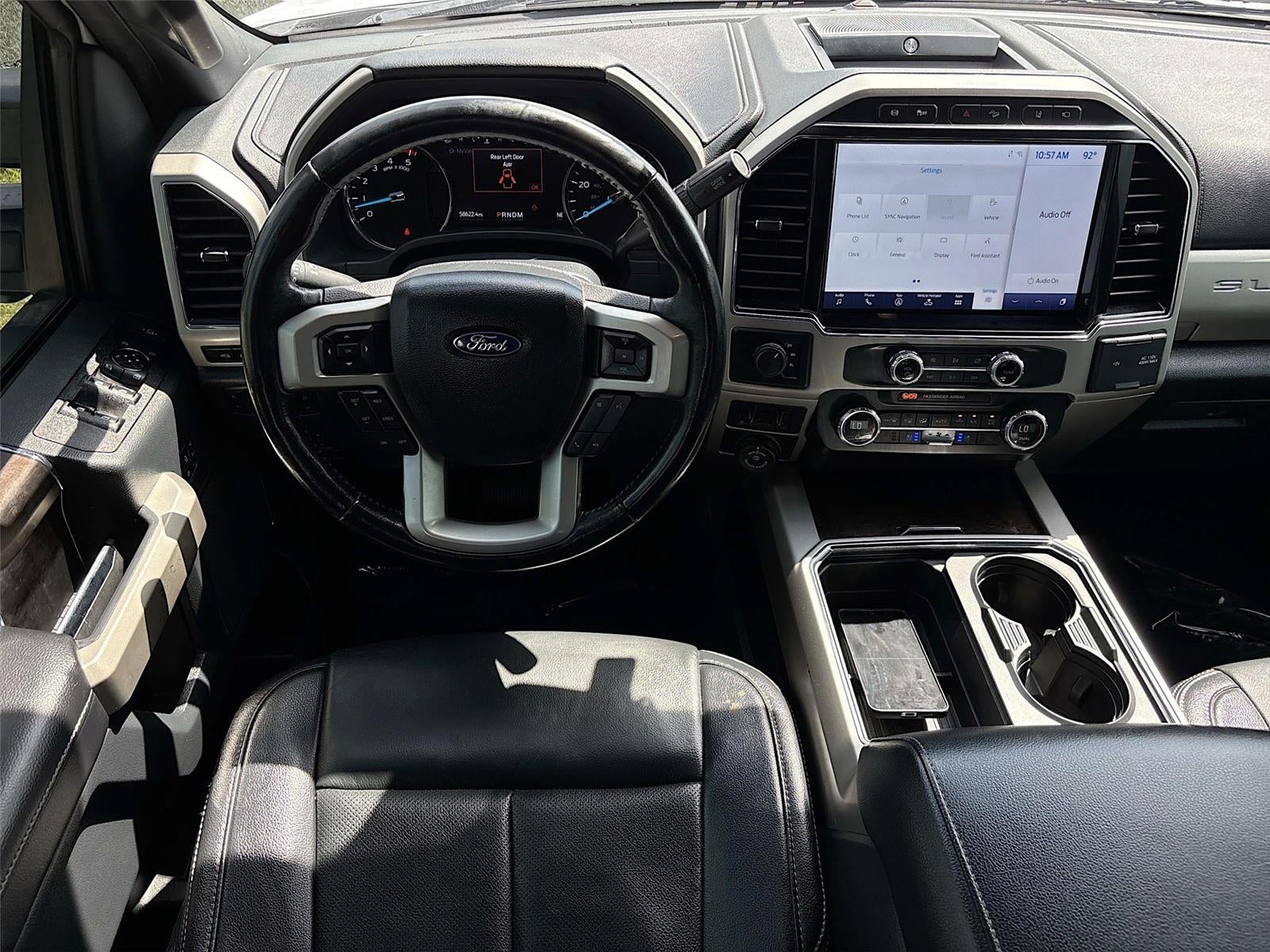 2022 Ford Super Duty F-350 DRW LARIAT