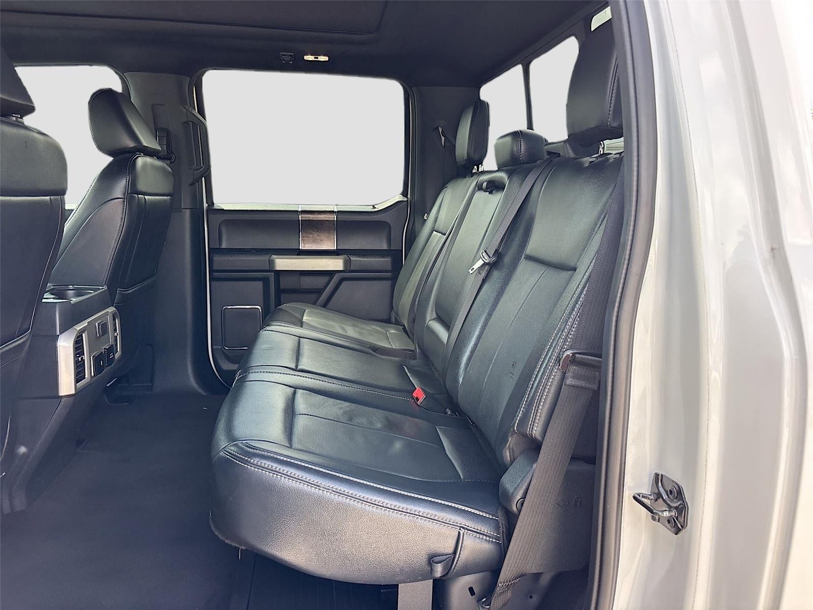 2022 Ford Super Duty F-350 DRW LARIAT