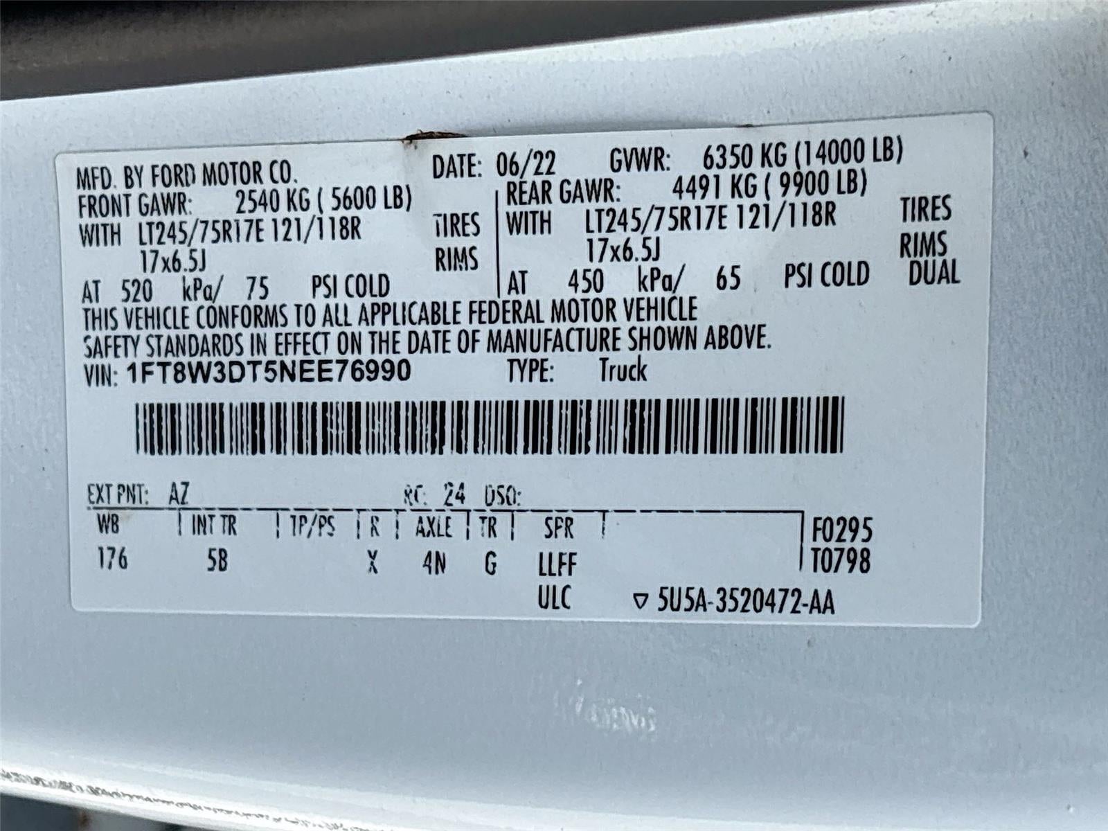 2022 Ford Super Duty F-350 DRW LARIAT