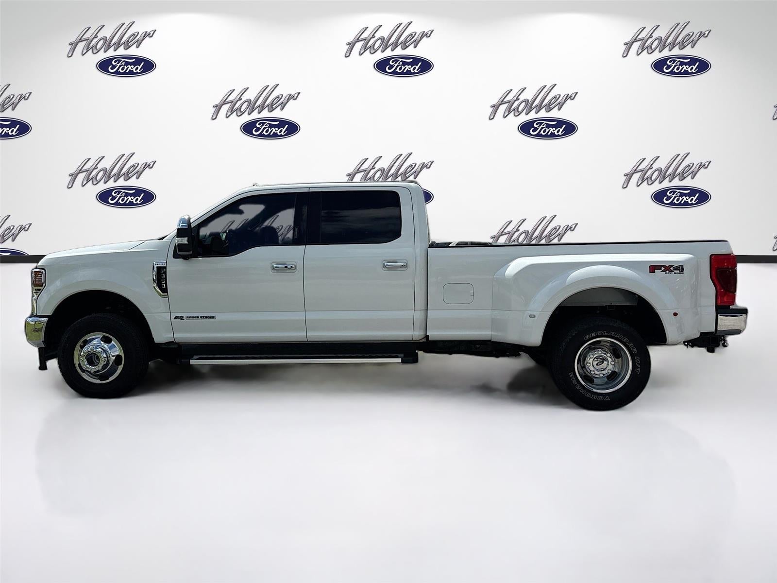 2022 Ford Super Duty F-350 DRW LARIAT