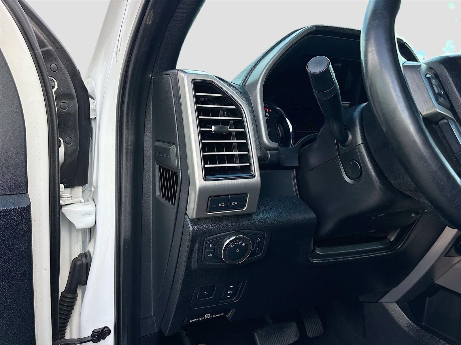 2020 Ford Super Duty F-350 DRW Platinum