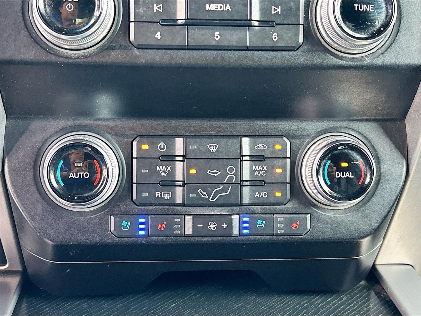 2020 Ford Super Duty F-350 DRW Platinum