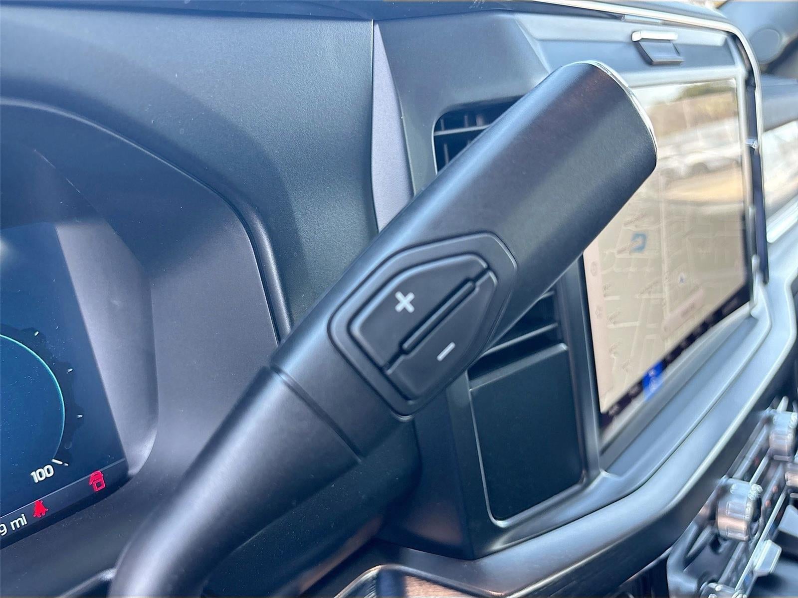 2025 Ford Super Duty F-450 DRW LARIAT