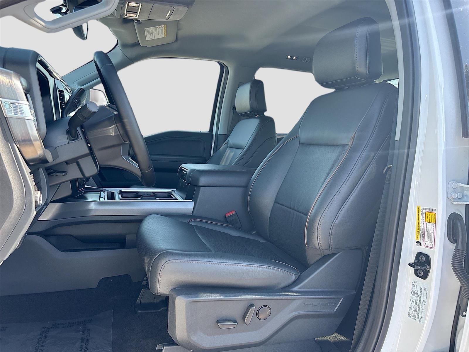 2025 Ford Super Duty F-450 DRW LARIAT