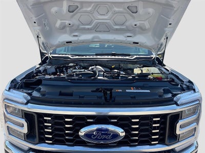 2025 Ford Super Duty F-450 DRW LARIAT