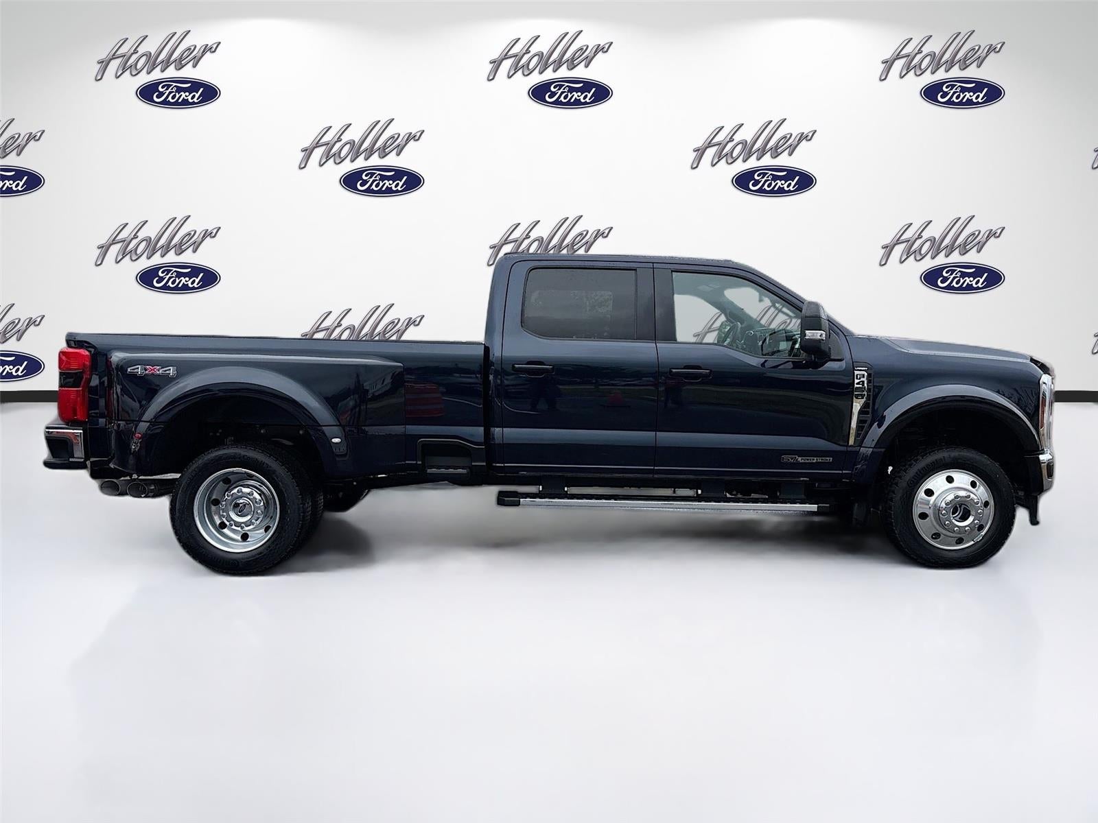 2024 Ford Super Duty F-450 DRW LARIAT