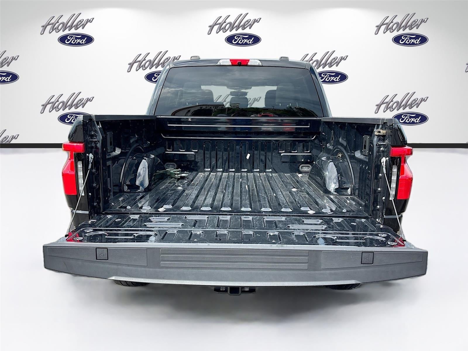 2023 Ford F-150 Lightning XLT