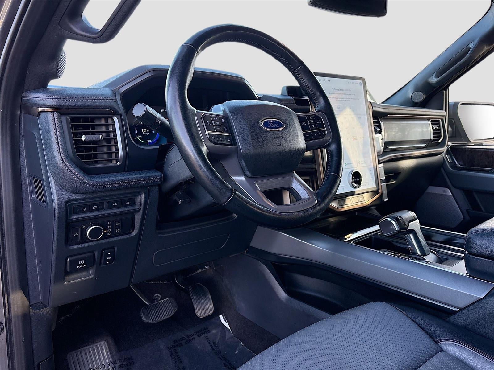 2022 Ford F-150 Lightning LARIAT