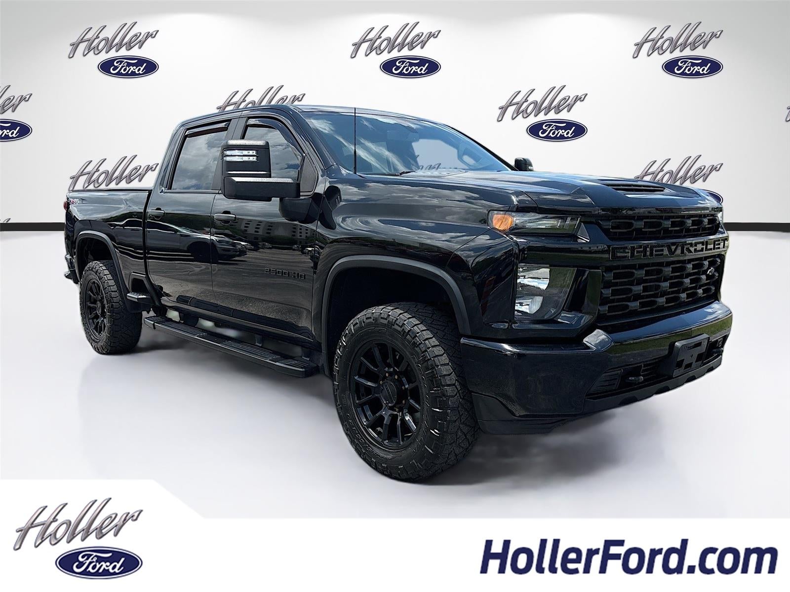 2023 Chevrolet Silverado HD Custom 4WD Crew Cab Standard Box's photo