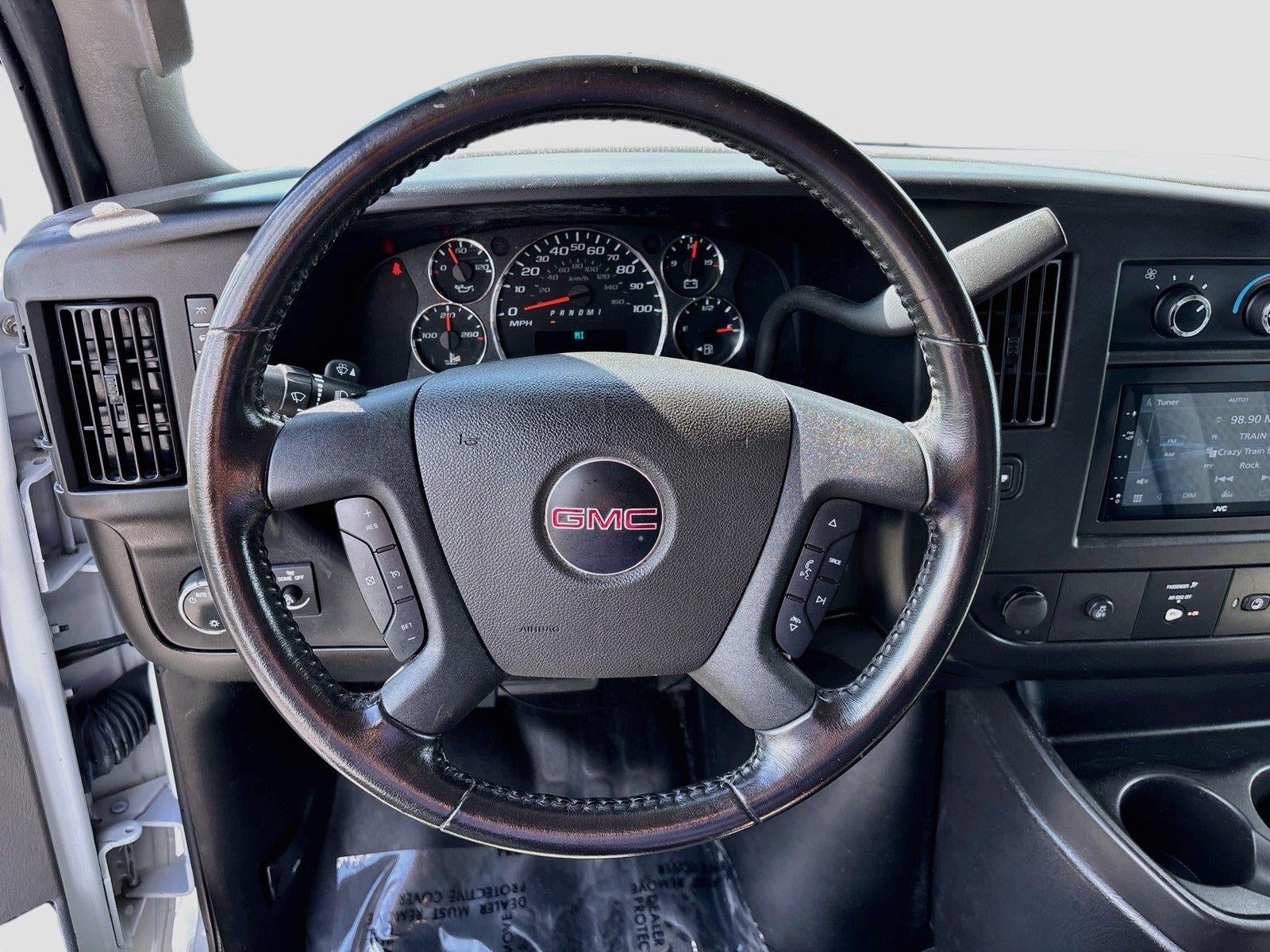 2023 GMC Savana Commercial Cutaway 3500 139" VAN