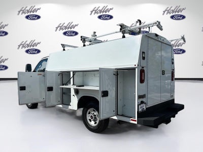 2023 GMC Savana Commercial Cutaway 3500 139" VAN