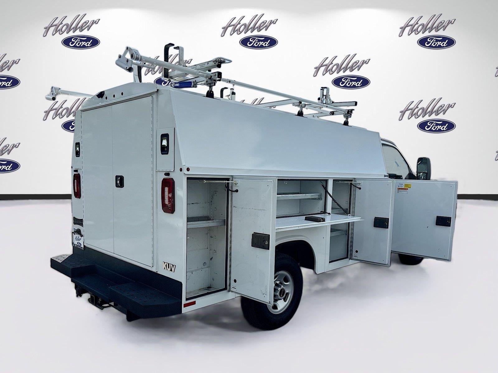 2023 GMC Savana Commercial Cutaway 3500 139" VAN
