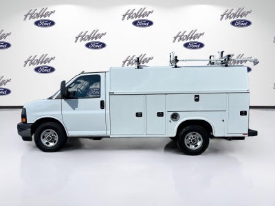 2023 GMC Savana Commercial Cutaway 3500 139" VAN