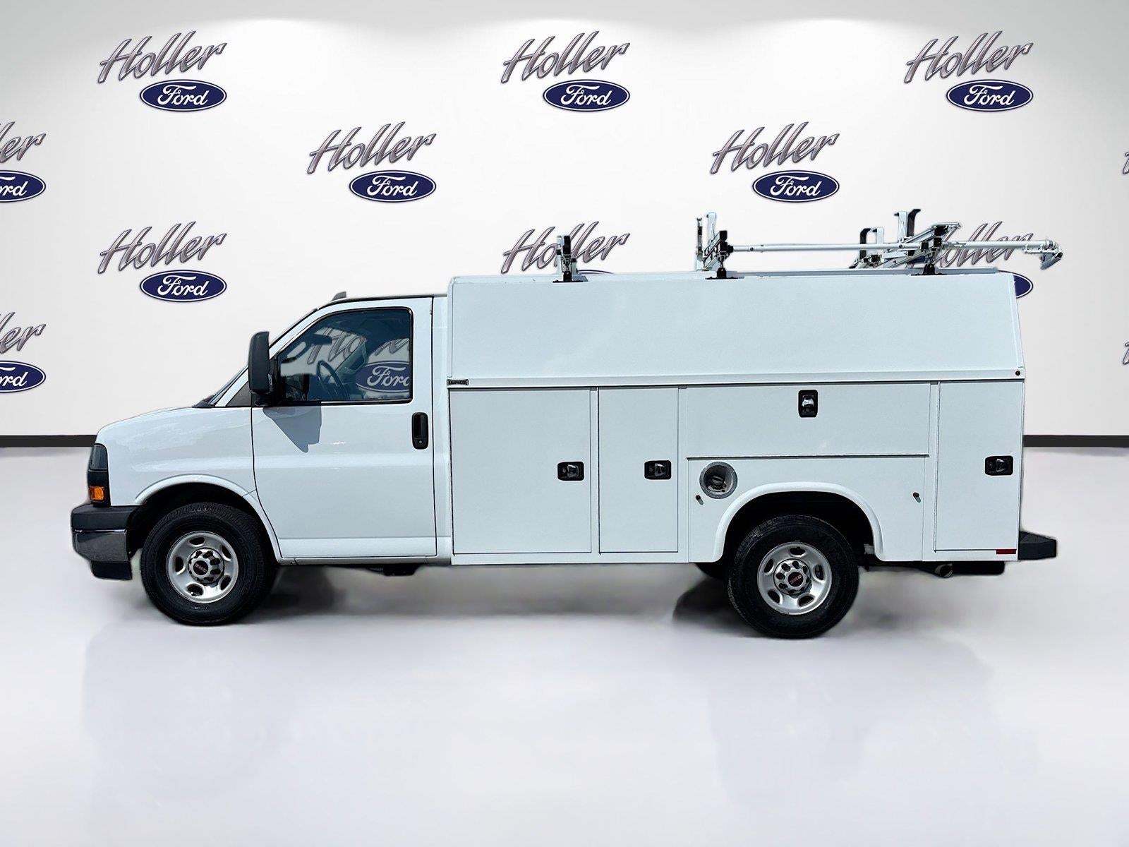 2023 GMC Savana Commercial Cutaway 3500 139" VAN