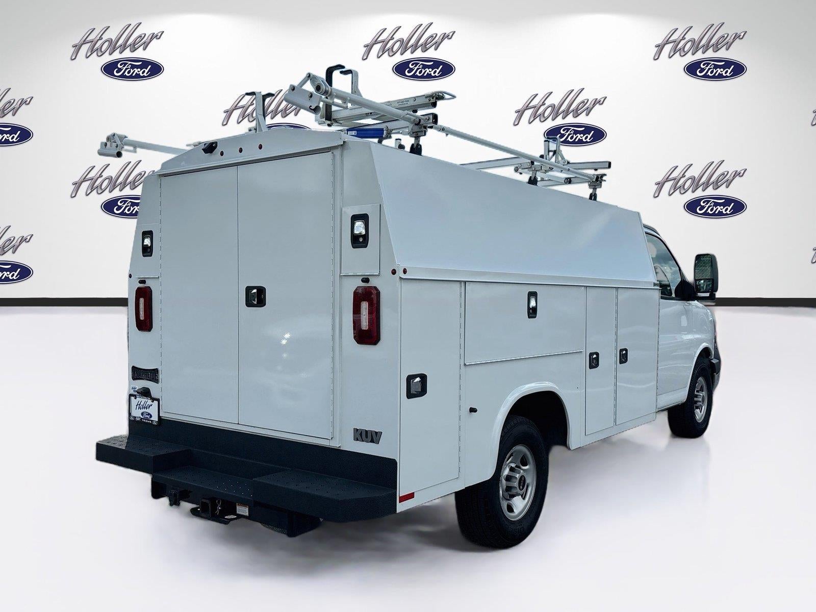 2023 GMC Savana Commercial Cutaway 3500 139" VAN