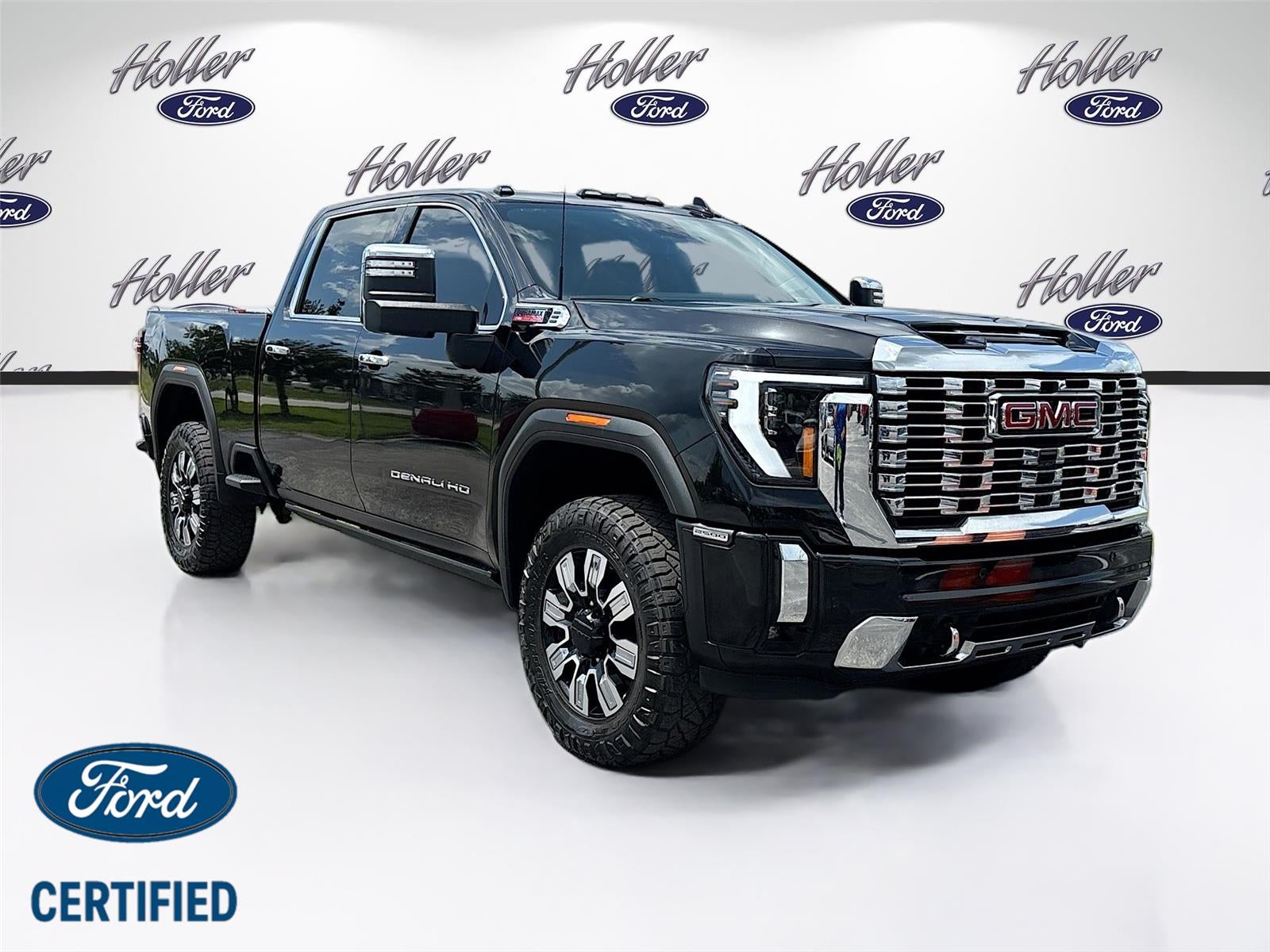 2024 GMC Sierra 4WD Crew Cab Standard Box Denali's photo