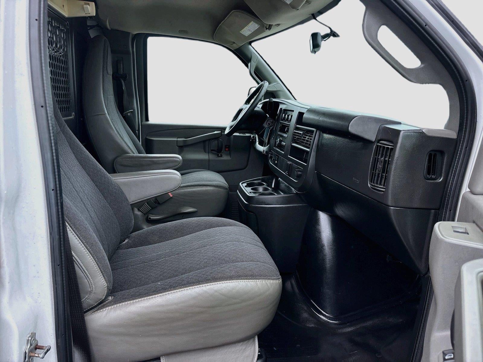 2019 GMC Savana Cargo Van VAN 2500 RWD 135"