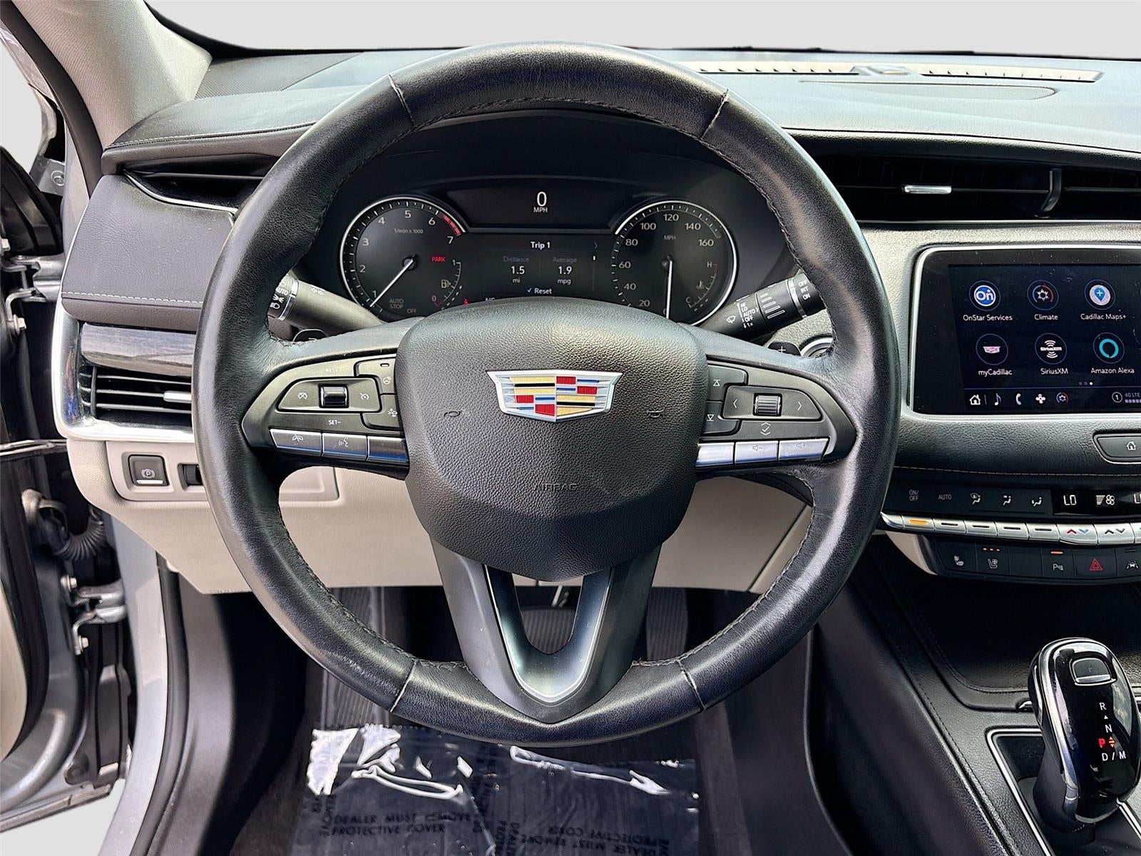 2023 Cadillac XT4 FWD Premium Luxury