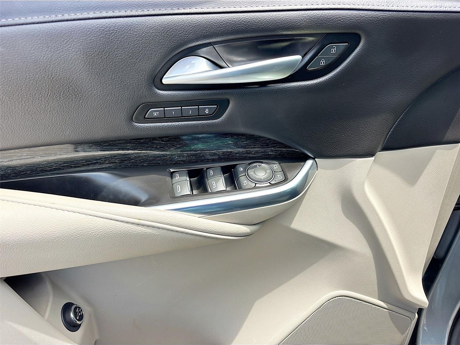 2023 Cadillac XT4 FWD Premium Luxury