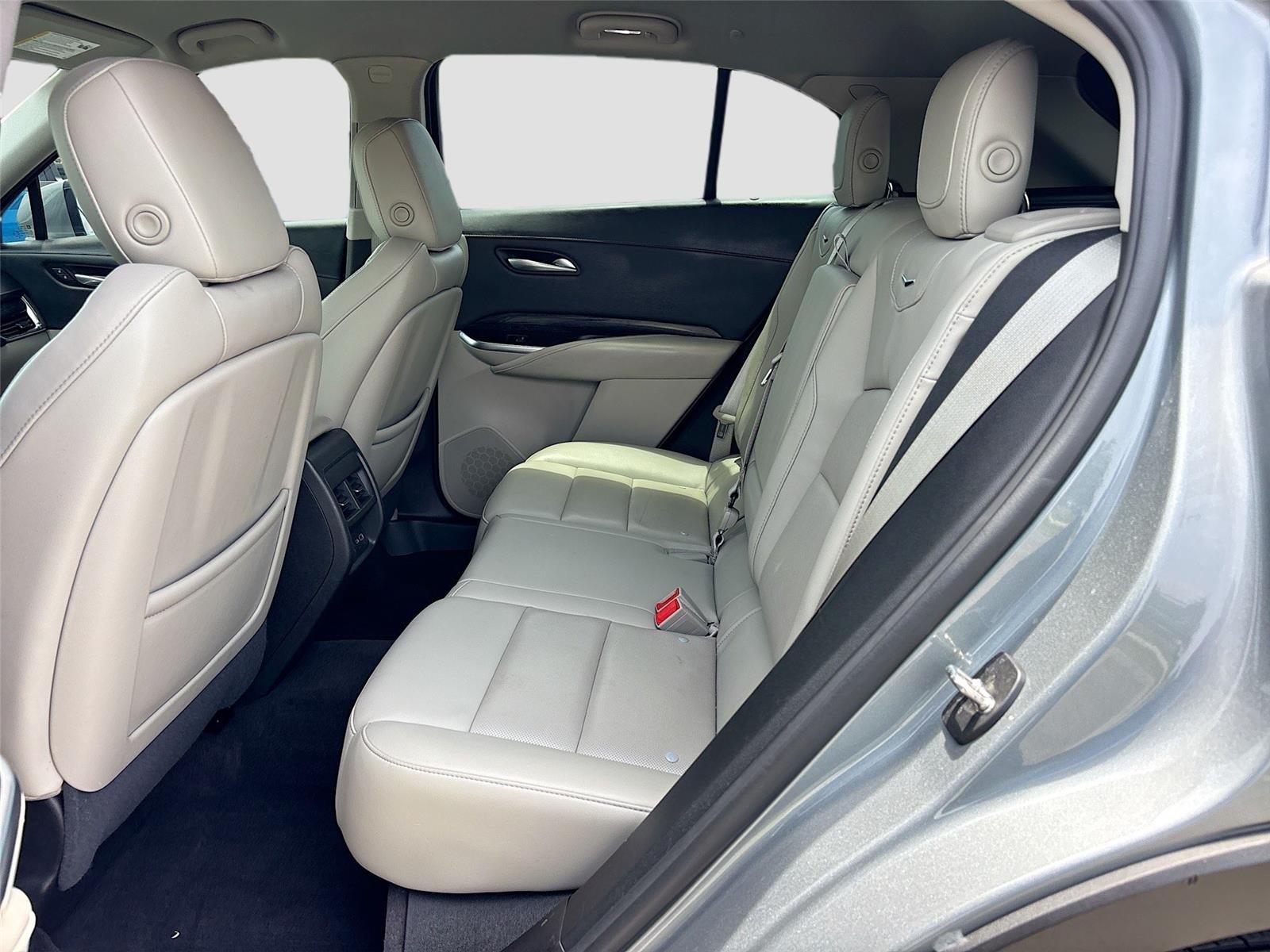 2023 Cadillac XT4 FWD Premium Luxury