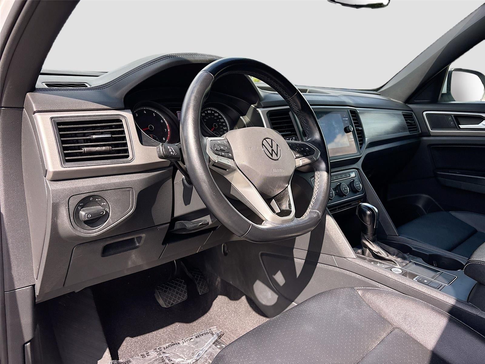 2020 Volkswagen Atlas Cross Sport 2.0T SE
