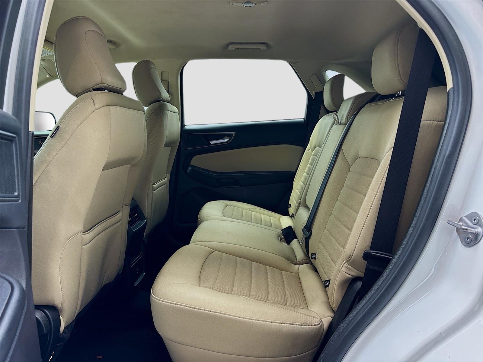 2022 Ford Edge SE