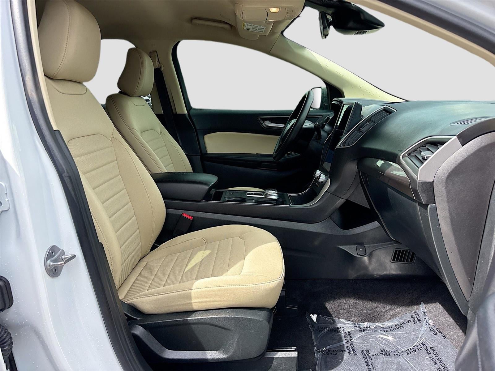 2022 Ford Edge SE