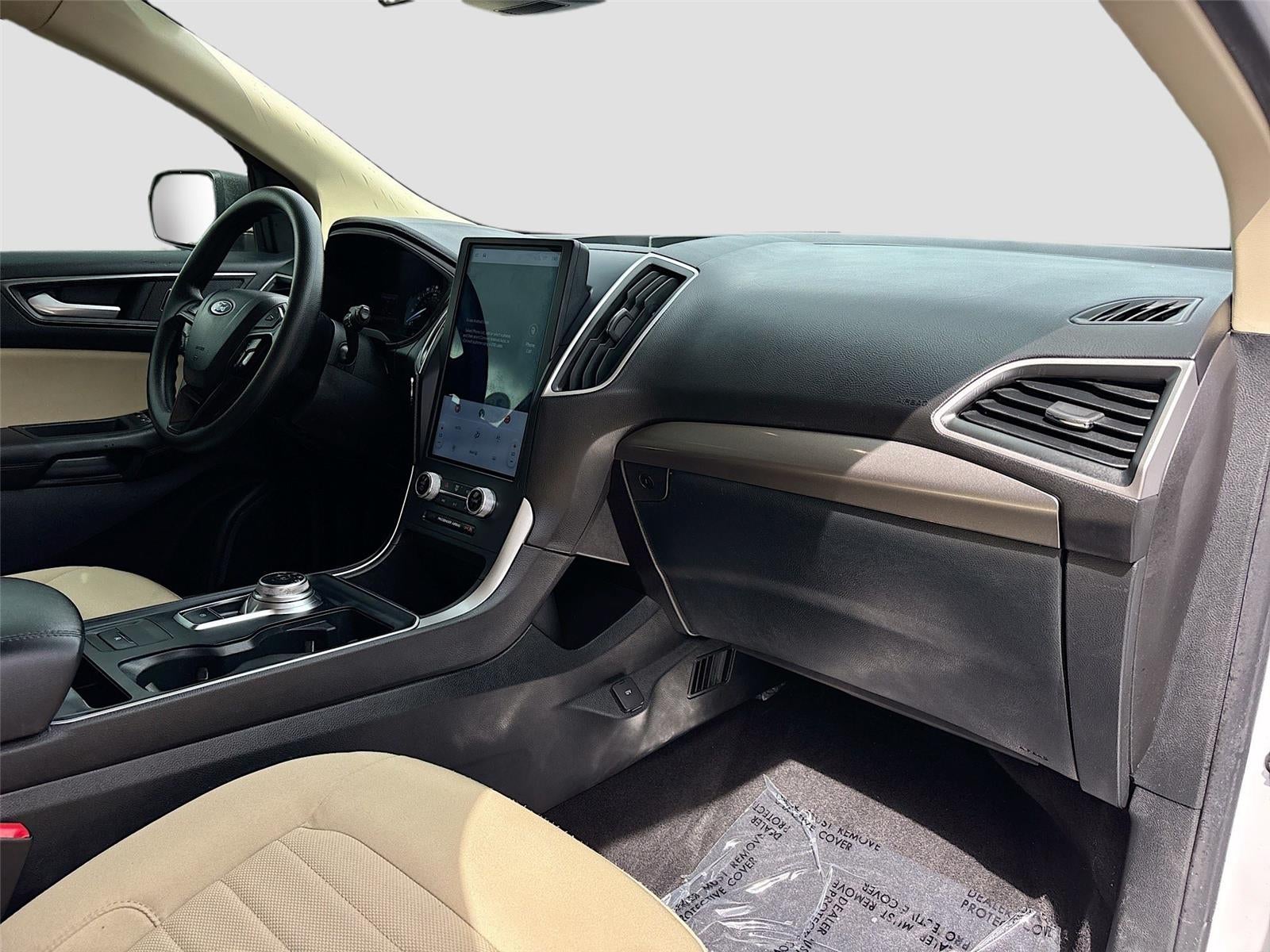 2022 Ford Edge SE
