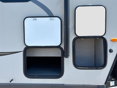 2020 ROCKWOOD TV Base