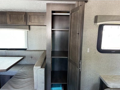 2020 ROCKWOOD TV Base