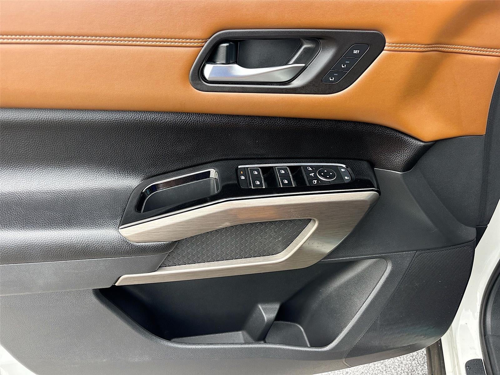2022 Nissan Pathfinder Platinum