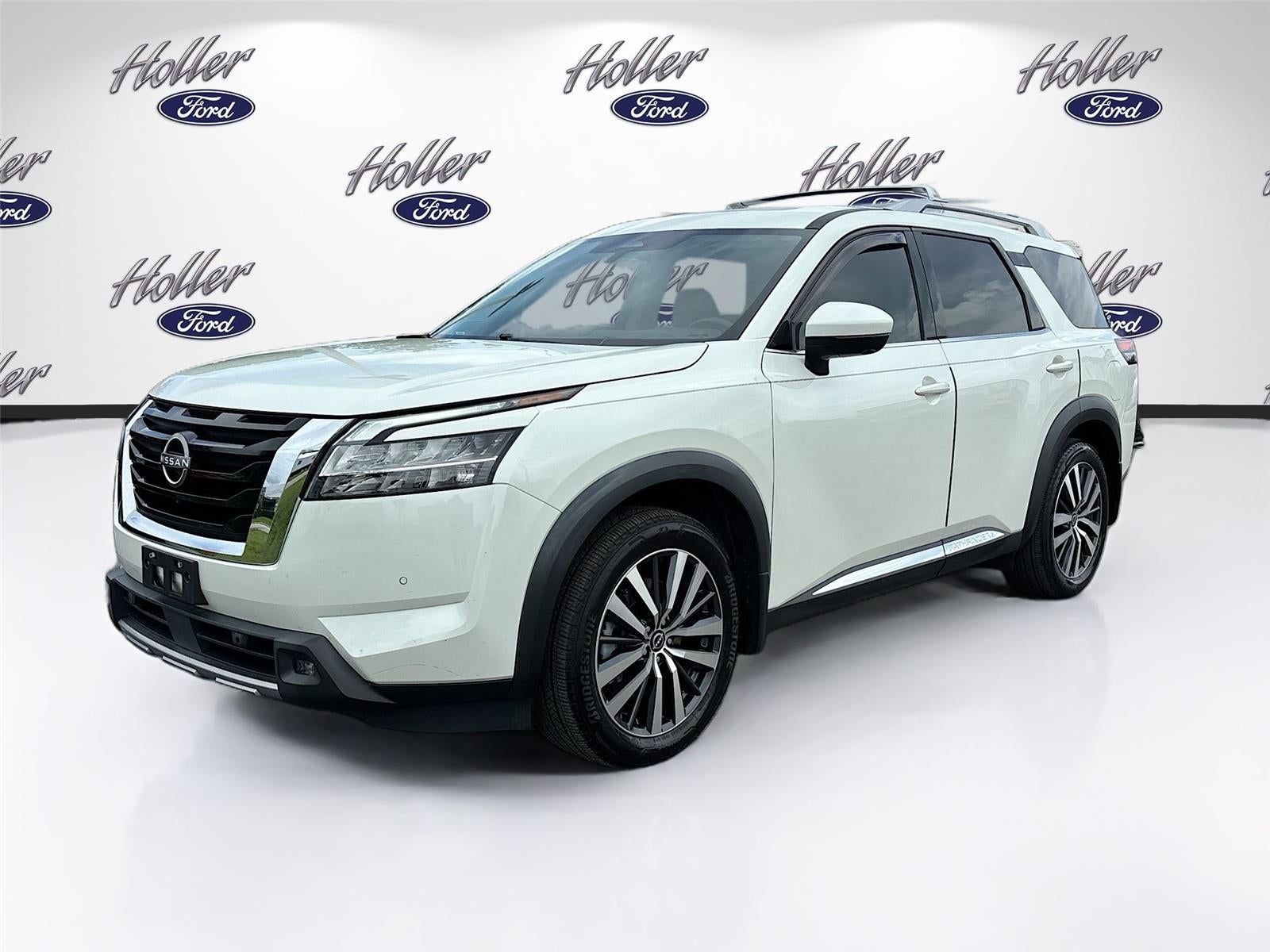 2022 Nissan Pathfinder Platinum