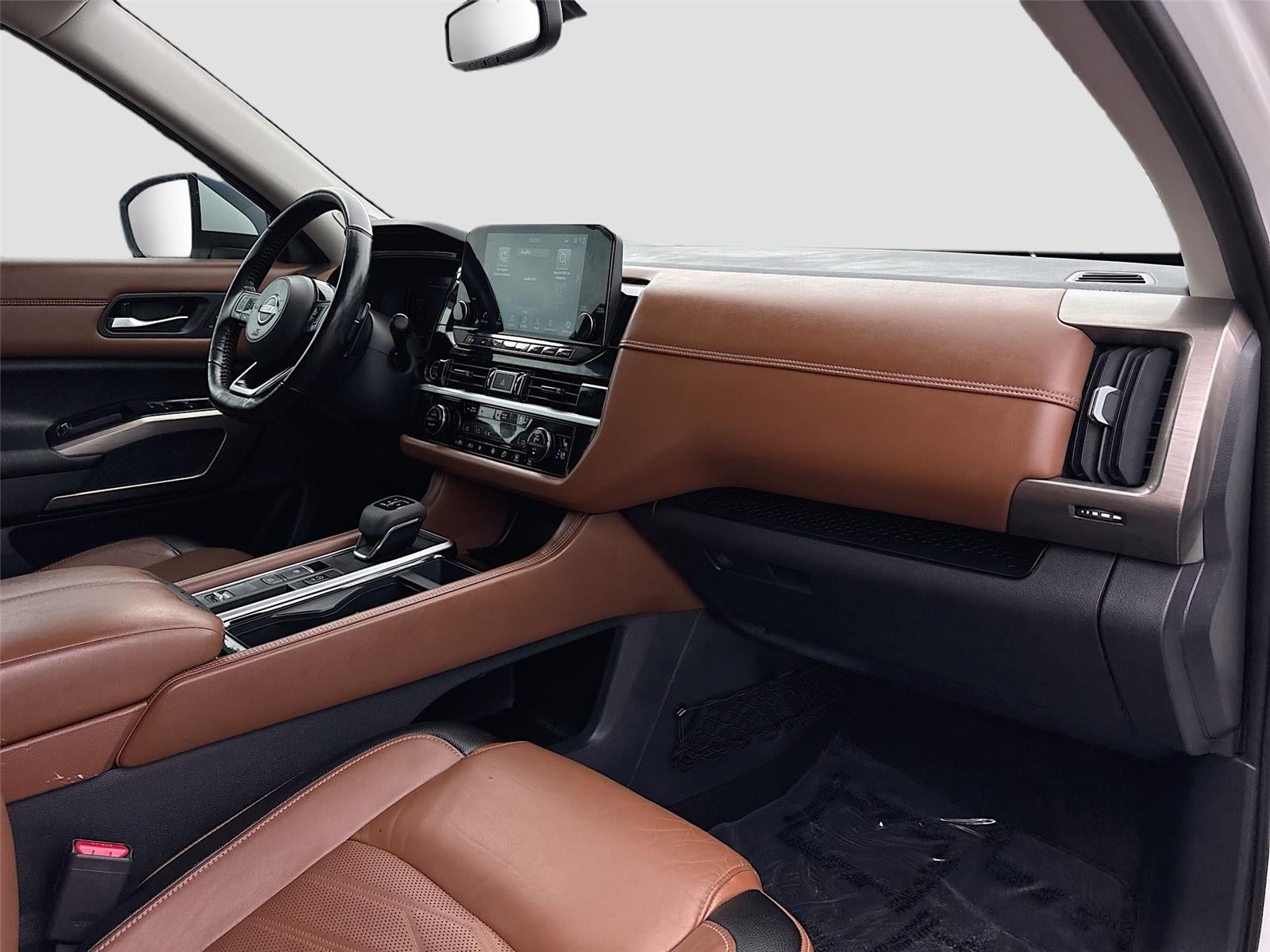 2022 Nissan Pathfinder Platinum