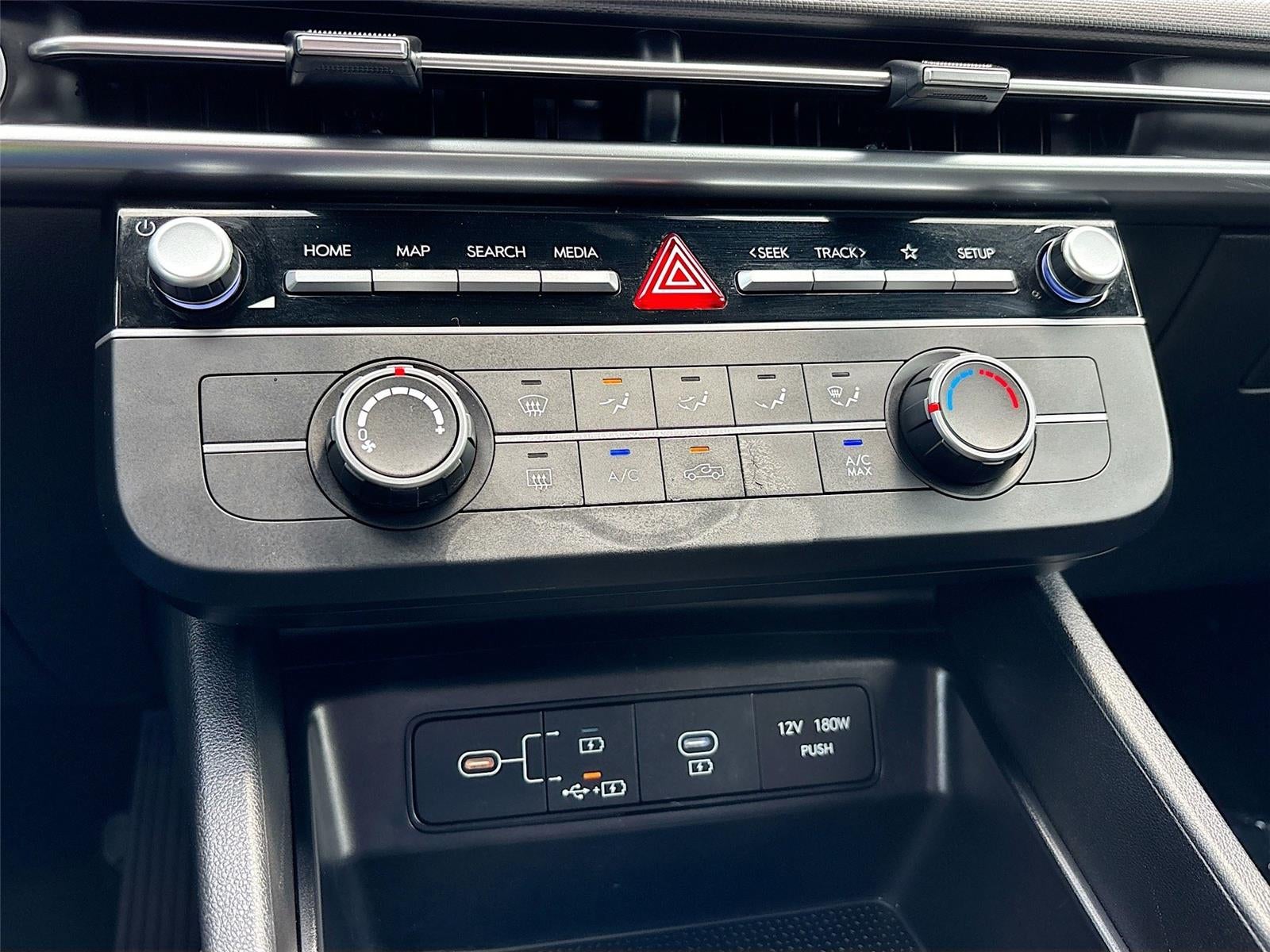 2025 Hyundai Santa Cruz SE