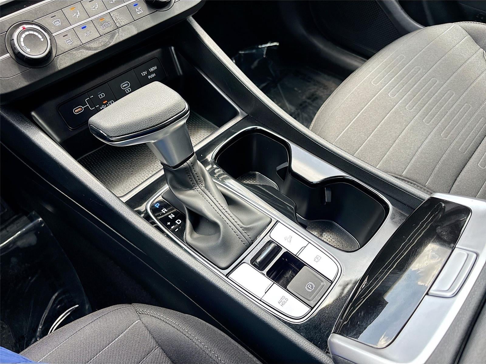 2025 Hyundai Santa Cruz SE