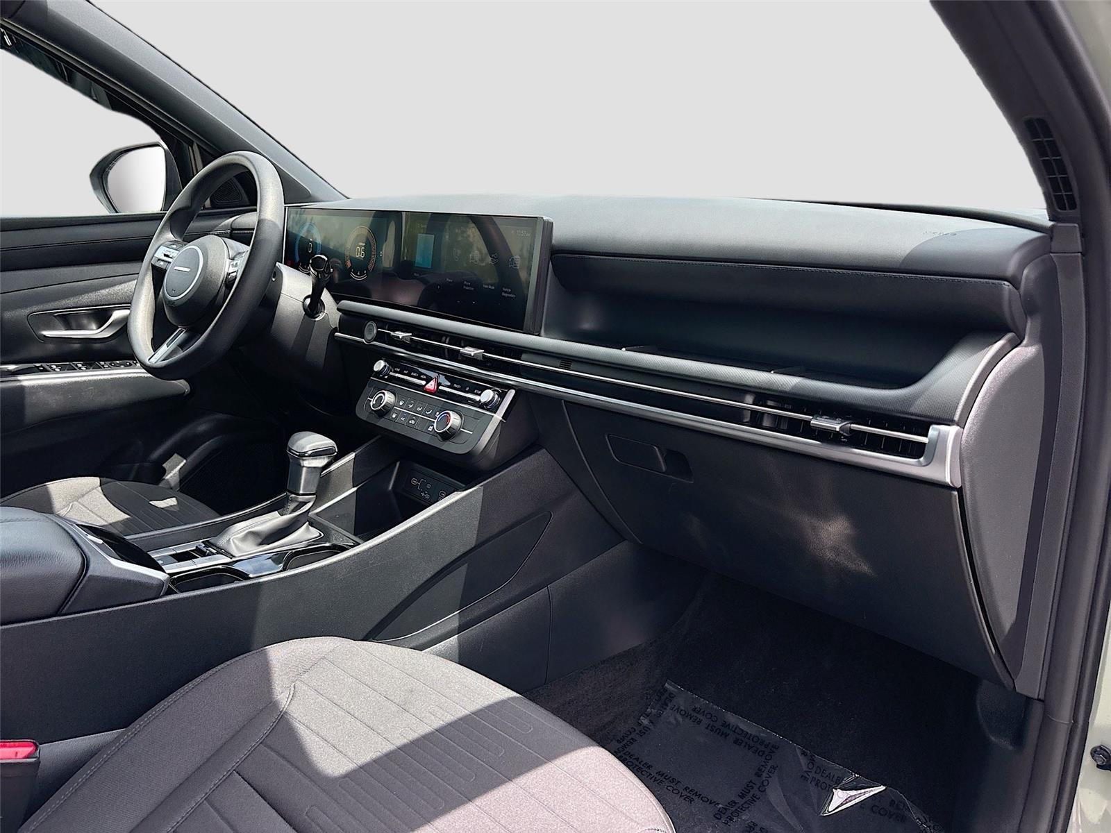 2025 Hyundai Santa Cruz SE